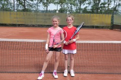 Juniorinnen-C2-Maja-Taphorn-und-Fiona-Adamovitch