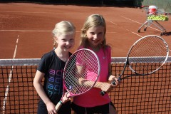 Kleinfeld-3Mannschaft-Clara-Fischer-und-Milla-Hîhle